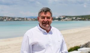 Çiftlikköy’e iki büyük yatırım daha; Kapalı Pazar yeri ve Masal Evi!