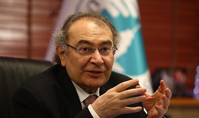 Zor zamanlar güçlü insanları çağırıyor! Prof. Dr. Tarhan: “Zayıf insanlar çoğaldığı zaman zor zamanlar ortaya çıkıyor”