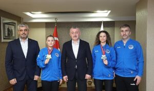 Başkan Büyükakın şampiyon kardeşlerle buluştu