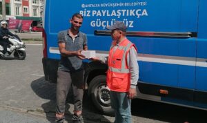 Alanyalı çocuklar sağlıklı mama ile buluştu