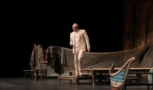 Açıkhavada “Rüstemoğlu Cemal’in Tuhaf Hikâyesi”yle unutulmaz bir yaz gecesi