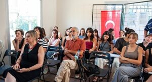 Karşıyaka’da genç tasarımcıların eserleri Galeri Alt’ta sergileniyor