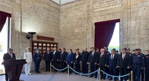 İtfaiyeciler Ata’nın huzuruna çıktı