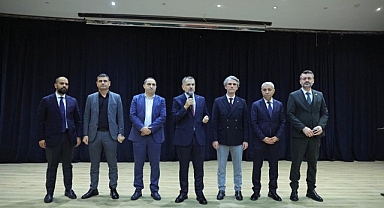 Başkan Vekili İbrahim Akın belediye personeli ile buluştu