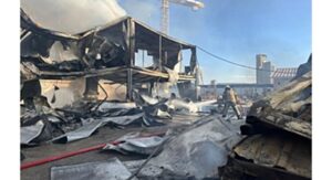 Bayraklı’daki yangın, itfaiyenin müdahalesiyle dakikalar içinde kontrol altına alındı