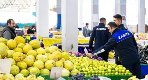 Narlıdere Belediyesi’nden Pazar Yerinde Kapsamlı Denetim