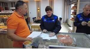 Çumra’da Pastanelere Sıkı Denetim: Halk Sağlığı İçin Kontroller Devam Ediyor