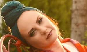 Gözde Saraç’ın yeni şarkısı “1 Milyon”