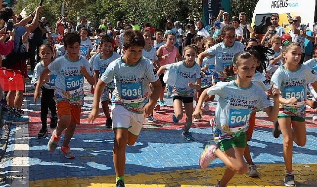 Nilüfer’de Zafer Bayramı coşkusu sporla buluştu