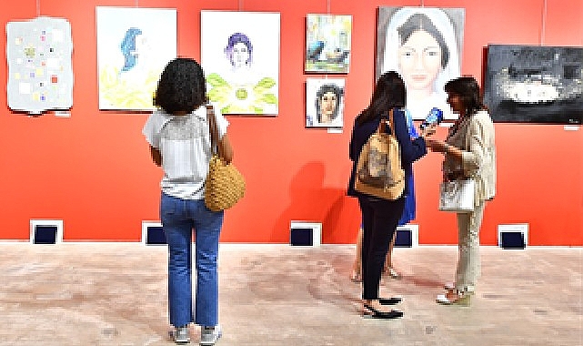 “İzmir’in Renkleri ve Sesleri” Bu Sergide