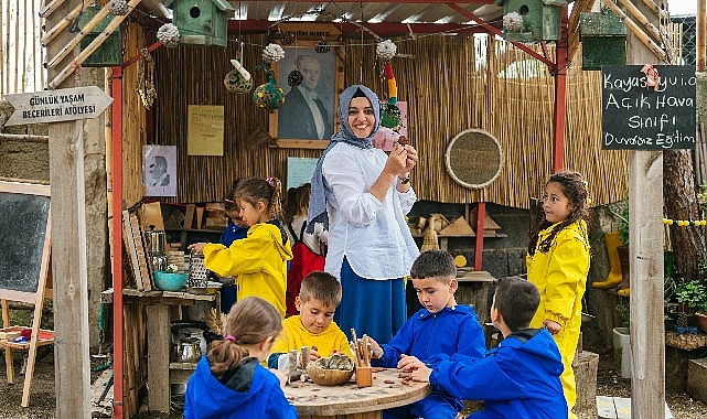 Öğrencileri için Doğada Sınıf Kuran İdealist Öğretmen: Rumeysa Çevlik