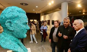 50 duayen sanatçıdan cumhuriyetin 100.yılına armağan 100 eser