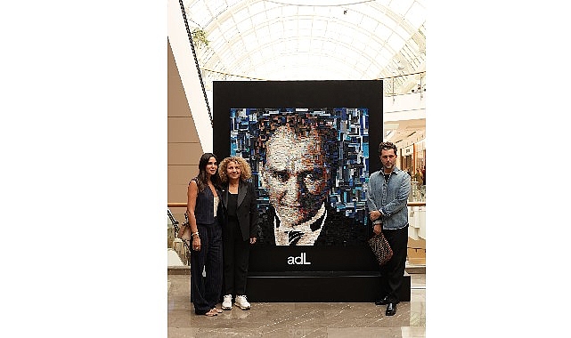 adL’nin Cumhuriyet’in 100. yılına özel anlamlı Atatürk portresi 30 ekim’e kadar istinyepark’ta sergilenecek