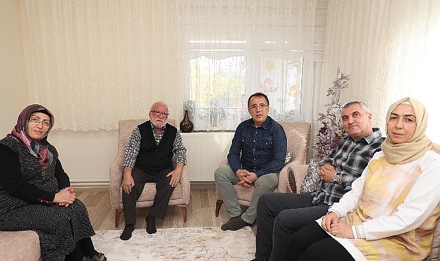 Başkan Savran ev ziyaretlerini sürdürüyor