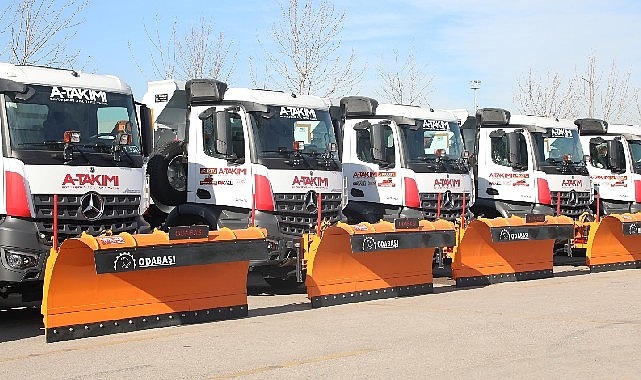 Kocaeli Büyükşehir A Takımı’ndan kanal temizliği