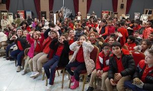 Minik öğrenciler sanat galeri’nde karagöz oyunuyla tanıştı