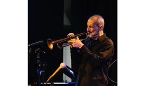 Akbank sanat’ta cazın büyülü akşamı “imer demirer ustalar konseri”