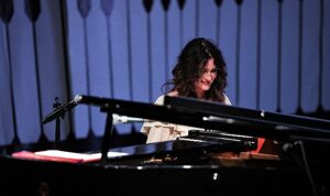 Anjelika Akbar’dan muhteşem konser