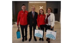 Başarılı sporculardan Başkan Erdem’e ziyaret