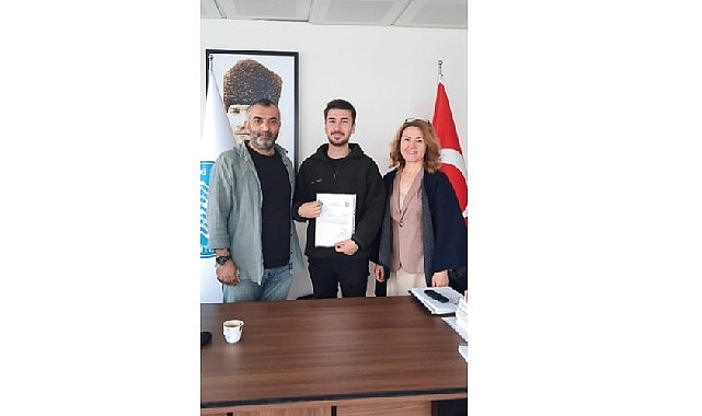 Egeli Bulut’un “Cumhuriyeti Biz Böyle Kazandık!” tasarımı ödüllendirildi