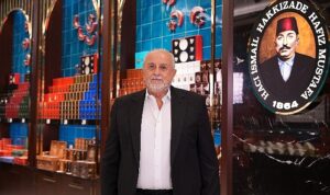 Hafız Mustafa Onursal Başkanı Avni Ongurlar’a Türkiye’nin Kültür ve Turizm Elçisi Ödülü