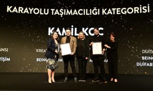 Kâmil Koç, The ONE Awards’ta üst üste üçüncü kez ‘Yılın İtibarlısı’ seçildi
