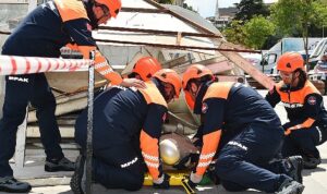 Mustafakemalpaşa’da hizmetin sınırı yok