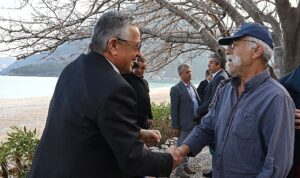 Kemer Belediye Başkanı Necati Topaloğlu, Çıralı’da vatandaşlarla halk toplantısında bir araya geldi