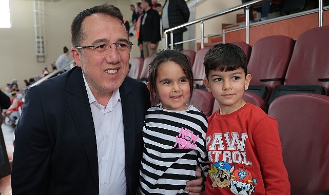 AK Parti Nevşehir Belediye Başkan Adayı Dr. Mehmet Savran, “Bizim işimiz de gücümüz de milletimize hizmet