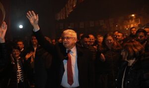 Başkan Deveciler’e Sevgi Seli