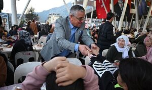Başkan Topaloğlu’ndan Kuzdere’de iftar yemeği