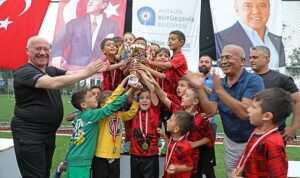 23 Nisan Futbol Turnuvası heyecan kattı