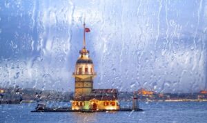 AKOM, İstanbul’da akşam saatlerinden itibaren gök gürültülü sağanak yağmur uyarısı