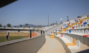 Kumluca Atatürk Stadyumu’nda son rötuşlar yapılıyor