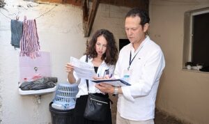 Konak’ta engelleri aşmak için kapı kapı mesai