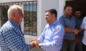 Nevşehir Belediye Başkanı Rasim Arı, Nevşehir Lale Sanayi Sitesi’nde mobilya sektöründe faaliyet gösteren esnaflarla bir araya geldi