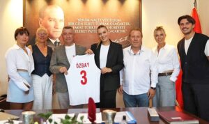 Voleybolun yıldızı Güzelbahçe’de antrenman yapacak