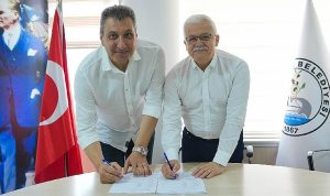 Aslan Yol Burhaniye Belediyespor’da Başantrenör Mustafa Seçerlioğlu dönemi başladı