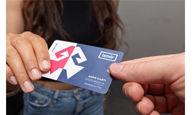 İzmirli annelerin arkasında Büyükşehir Belediyesi var