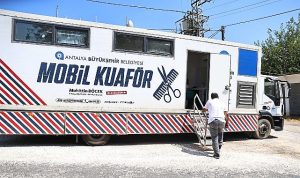 Mobil kuaför tırı Antalya’nın yaylalarında