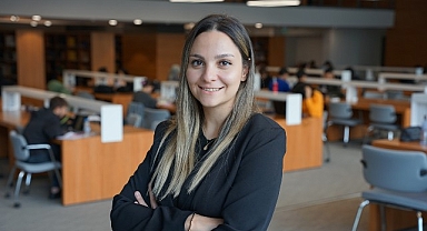 Text Neck Sendromu gençleri ve çocukları tehdit ediyor