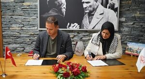 Bornova ve Filistin’in Dura Belediyesi’nden kardeşlik adımı