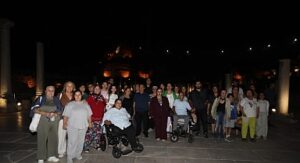 Efes Selçuk Belediyesi’nden Engelsiz Bireylere Efes’te Gece Yolculuğu