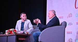 Murathan Mungan Manisa’da Sanatseverlerle Buluştu