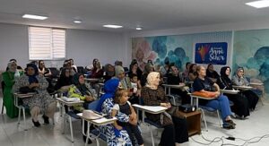 Narkotik polisinden annelere eğitim