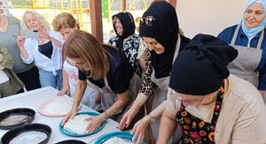 İrfaniye’de ekmekler kadın dayanışmasıyla pişti