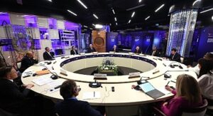 Rusya Devlet Başkanı Vladimir Putin Atom Müzesi’ni ziyaret etti