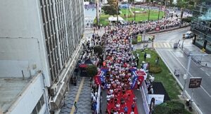 İzmir’de Uluslararası 9 Eylül İzmir Yarı Maratonu renkli görüntülere sahne oldu