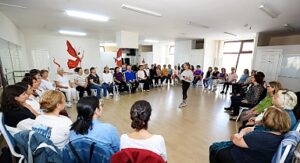 Bedenin Şifası Kahkaha ve Dansla Geldi