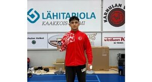 Güreşte Çifte Madalya Sevinci